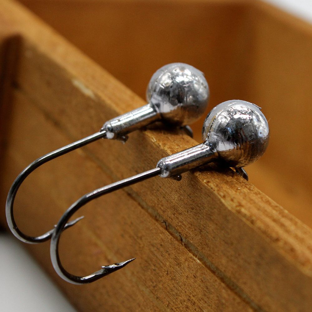 Fishing Equipment Essentials - シャープ製ジギング用釣り針。ソフトプラスチック製のルアーに最適な、自然な色合いの未塗装ジグヘッド。